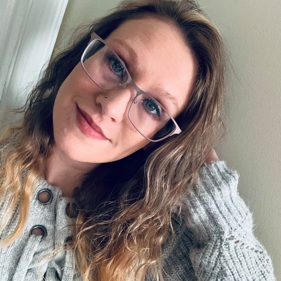 ashleybartkowia